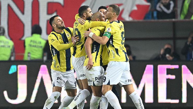 Fenerbahçe, Trabzon'da son dakikada güldü