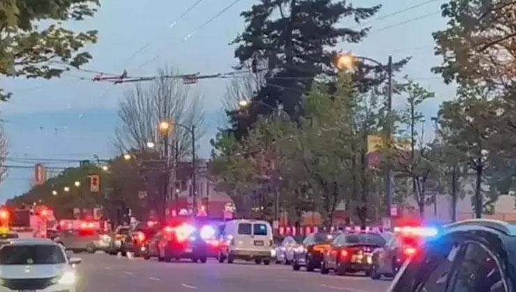 Kanada'nın Vancouver kentinde araç kalabalığa daldı: Çok sayıda ölü ve yaralı var