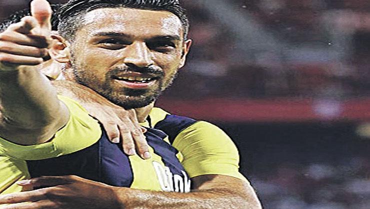 Fenerbahçe'de yok Milli Takım'da var