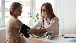 Hamilelikte çarpıntı olması normal mi? Gebelikte çarpıntıyı ne geçirir, anne kalp atışı kaç olmalı?