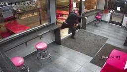 Maskesiz restorana alınmayan müşteri çalışanlara tuğla fırlattı