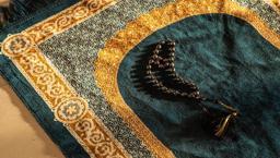 Tesbih namazı nasıl kılınır? Kaç rekattır? Tesbih namazı duası okunuşu ve Diyanet tesbih namazı kılınışı