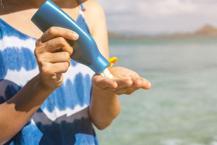 Güneş kremi seçerken bunlara dikkat! D vitamini sentezi için 15 dakika güneşlenmek yeterli