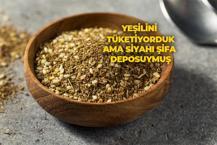 Hep yeşilini tüketiyoruz ama asıl siyahı şifa bombasıymış! 1 kaşığı bile vücutta iltihap bırakmıyor