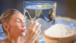 Ilık suya 1 kaşık katmak yetiyor! Bardak bardak içince kolesterolü damardan kazıyıp beyni fişek gibi yapıyor! Dünyanın en güçlü antioksidanı