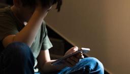 Ebeveynlere kritik uyarı! Uzmanı ısrarla altını çizdi: Çocuğunuz siber zorbalık yaşıyor olabilir