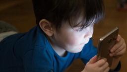 Yeni nesli tehdit eden tehlike! Çocukları sanal ortamdan korumanın yolları: Ebeveynler bunları mutlaka yapmalı