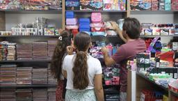 Pazartesi ilk ders zili çalıyor: Kırtasiyelerde okul alışverişi yoğunluğu