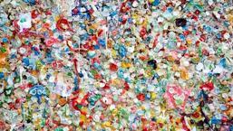 Plastiklerdeki kimyasallar çocuklukta kronik hastalık riskini artırıyor