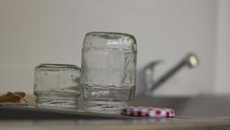 Evdeki boş cam kavanozları çöpe atın! Uzmanlar uyardı: Öyle bir tehlikesi varmış ki...