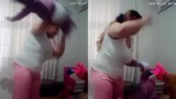 Baba morluklardan şüphelendi, gizli kamera yerleştirdi! 1 yaşındaki bebeğe kabusu yaşatmış