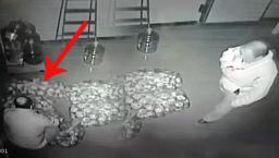 Bunu da gördük! Fırınlar arası çirkin rekabet! Çaldığı ekmeğe yaptığı 'pes' dedirtti