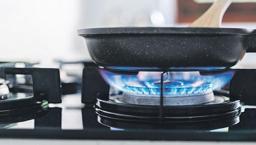 Bakan Bayraktar fatura desteğini duyurdu: 'Hiç kimse ayırt edilmeden yüzde 50'si ödenecek'