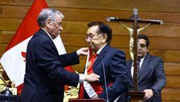 Oy çoğunluğuyla seçildi! 80 yaşında devlet başkanı oldu