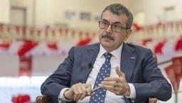 Bakan Tekin'den '15 yaş' ve 'ara tatil' açıklaması