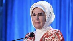 Emine Erdoğan: Bugün, milletçe birlik ve beraberlik içinde olmamız gereken bir gündür