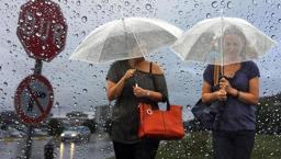 Meteoroloji'den 75 il için sarı alarm! Sağanak, rüzgar ve toz taşınımı yolda