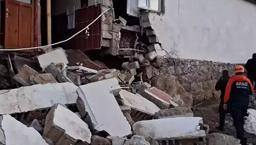 Ağrı'da 4.3 büyüklüğündeki deprem sonrası AFAD ekipleri bölgede! 'Köylerde bazı evlerde hasar oluştu'