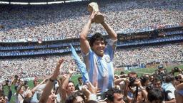 Maradona'nın ölümünde sır perdesi aralanıyor! 2 doktor hakim karşısında
