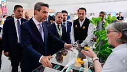 Enerji ve Tabii Kaynaklar Bakanı Bayraktar, Sıfır Atık Festivali'ndeki bakanlık standını ziyaret etti