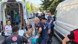Baba dehşet saçtı! 21 yaşındaki kızını öldürdü, eşi ve diğer kızını yaraladı