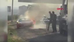 Lüks otomobilde facia! Seyir halindeyken alev aldı, küle döndü