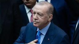 AK Parti’nin 25. kuruluş yıl dönümü: Siyasi isimlerden peş peşe mesajlar
