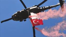 Büyük ilgi topladı! Malazgirt’te jandarma helikopterlerinden müthiş gösteri