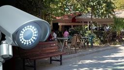 Manisa'da gizli kamera skandalı! Erkekler tuvaletindeki düzeneği işletmeci fark etti