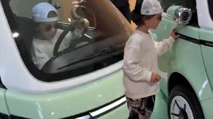 6 yaşındaki Zayn Sofuoğlu ilk aracına kavuştu!