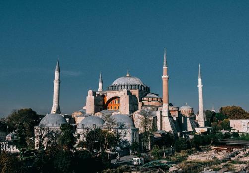 İnsan Suresi Anlamı, Meali ve Diyanet Tefsiri (İnsan Suresinin Türkçe ve Arapça Okunuşu))