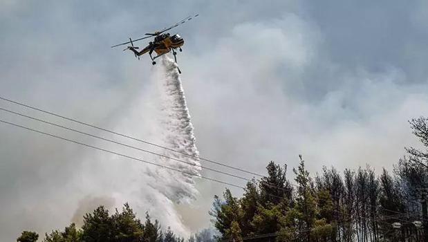 Komşu'da orman yangınları ülke geneline yayıldı! 24 saatte 50'den fazla nokta alev aldı)