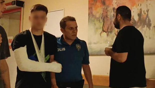 Bursa'da, 'kız arkadaşımı sözlü taciz etti' dedi, bıçaklandı)