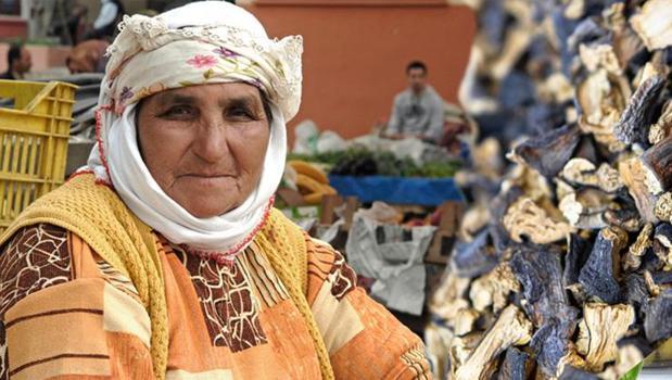 Urfalılar yapmaya başladı: Kışın yemekleri lezzetlendiriyor, Mutfak bütçesine katkı sağlıyor)