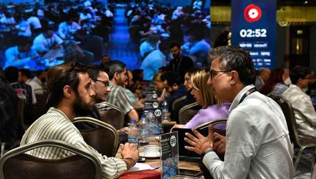 Start-up’lar, geleceğin ortaklıklarını Türkiye E-Ticaret Haftası’nda kuruyor)