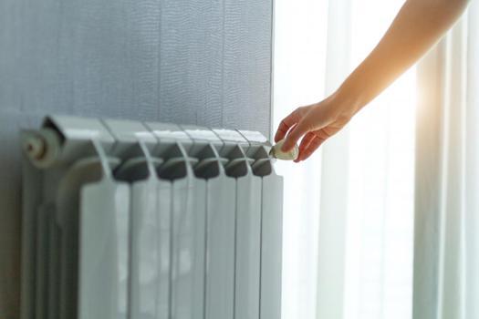 Kalorifer temizliği nasıl yapılır? Bu yöntemi bilenin cebi yanmaz)