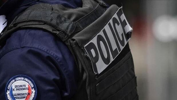 Fransa'da araç kalabalığa daldı! Çok sayıda yaralı)