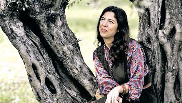 Eski eşiyle işbirliği)