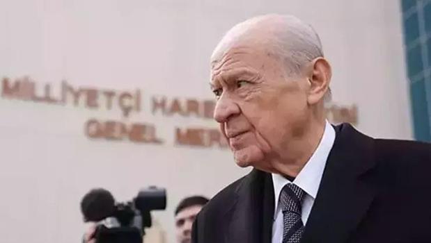 Devlet Bahçeli'den 10 Kasım mesajı: 'Aziz Atatürk’ün emaneti asla zedelenmeyecek')