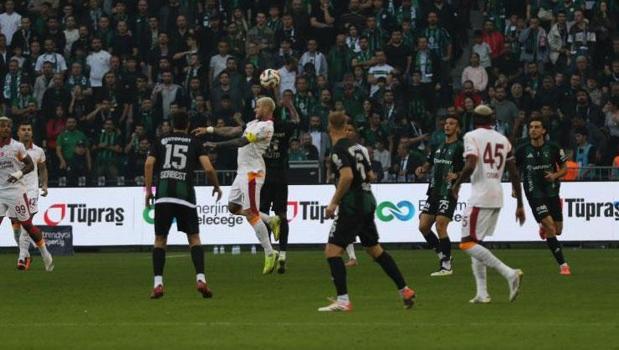 Galatasaray'a Kocaelispor deplasmanında şok! Mağlubiyet geldi)