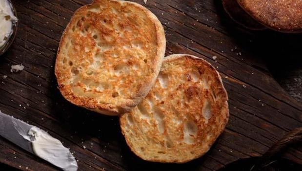 Kızartınca kalorisi gerçekten düşüyor mu? Kızarmış ekmekle ilgili şok eden gerçek)