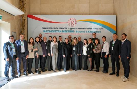 Türk Pediatri Kurumu ve Kazakistanlı hekimlerden ortak toplantı)