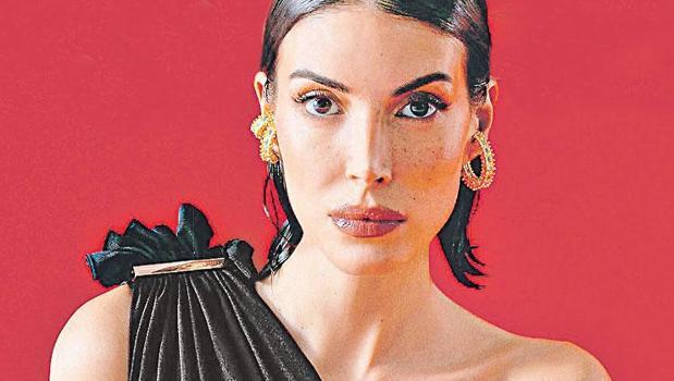 Deniz Baysal: Aşk ilahi bir duygu! Kavgayı, hırsı geride bıraktık)