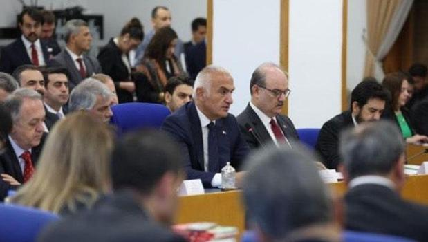 Bakan Ersoy, TBMM’de 2026 Bütçesini Anlattı: Turizmde Rekor, Arkeolojide Altın Çağ)