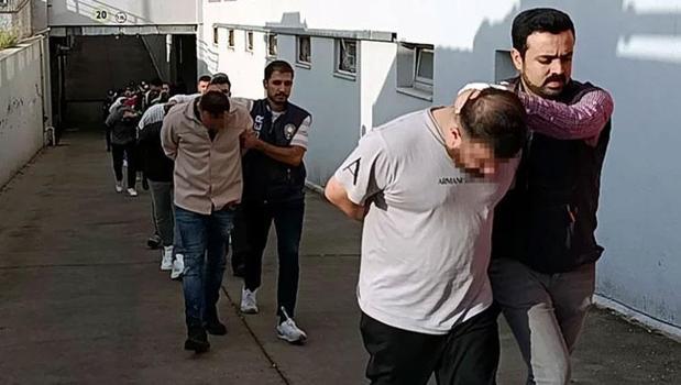 Gelen mesajla şoke oldular! ‘Sizi dolandırdım, yurt dışına gideceğim’)