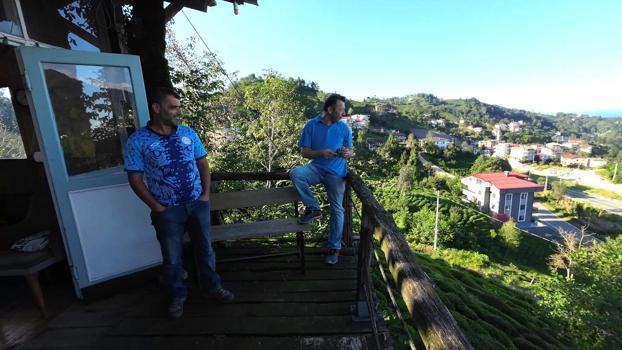 Atık malzemeden yaptılar! İki kardeşin hayali gerçek oldu)