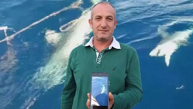 Dev canavar oltaya takılıp yüzeye çıktı! ‘Bu kadar büyüğünü görmedik’)