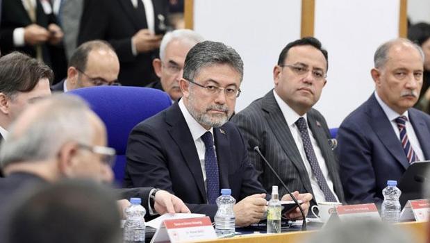 Tarım ve Orman Bakanı Yumaklı’dan ESK iddialarına yalanlama: Verilemeyecek bir hesabımız yok)