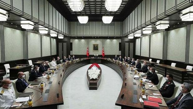 MGK toplantısı Erdoğan başkanlığında başladı)