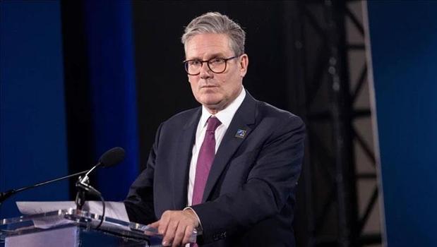 İngiltere'de Maliye Bakanı kavgası! Başbakan Starmer de dahil oldu)